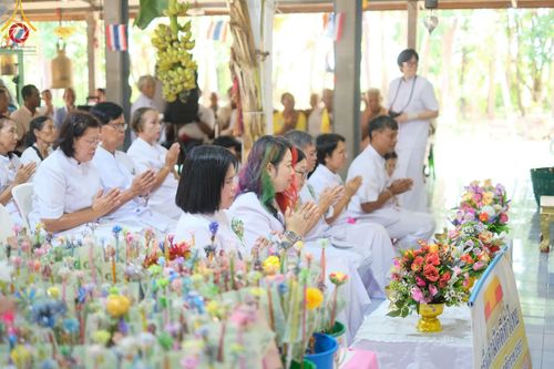 ภาพ No.168889:พิธีทอดกฐิน ณ วัดบ้านน้ำอ้อม จ.บุรีรัมย์ ในโครงการกฐินสามัคคีทั่วไทย 30,000 วัด บูชาธรรม 80 ปี หลวงพ่อธัมมชโย โดยคณะศิษยานุศิษย์วัดพระธรรมกาย วันที่ 23 ตุลาคม พ.ศ. 2567