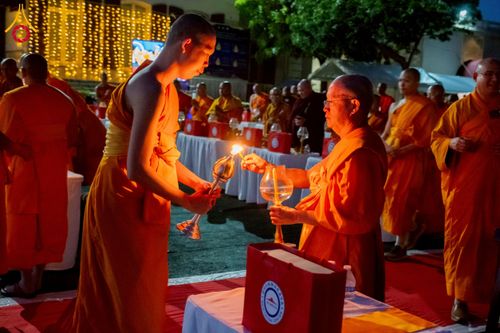 ภาพ No.225726:วันอาทิตย์ที่ 11 พฤษภาคม พ.ศ. 2568 วัดพระธรรมกายแคลิฟอร์เนีย จัดงานวิสาขบูชานานาชาติ และถวายมหาสังฆทานคณะสงฆ์ 120 รูป