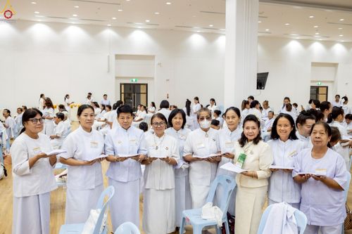 ภาพ No.242732:วันที่ 29-31 สิงหาคม พ.ศ. 2568 องค์กรภาคีเครือข่าย “บวร” (บ้าน-วัด-โรงเรียน-ราชการ) อ.คลองหลวง จัดบวชอุบาสิกาแก้ว ถวายพระราชกุศลแด่สมเด็จพระพันปีหลวง - กตัญญูบูชาแด่ผู้มีพระคุณ