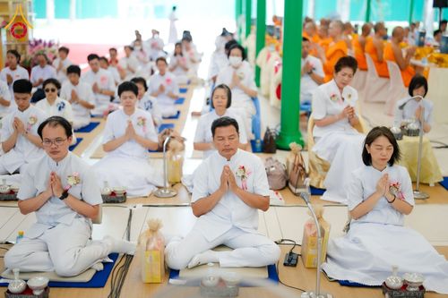 ภาพ No.159105:พิธีทอดผ้าป่าถวายทุนการศึกษาพระภิกษุสามเณรทั่วโลก และ พิธีถวายสังฆทานหนังสือพระไตรปิฏก 80 วัด บูชาธรรม 80 ปี หลวงพ่อธัมมชโย วันเสาร์ที่ 21 กันยายน พ.ศ. 2567 ณ โบสถ์พระไตรปิฏก วัดพระธรรมกาย