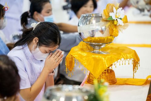 ภาพ No.76648:พิธีถวายโคมมาฆประทีป น้อมถวายเป็นพุทธบูชา แด่คณะพระภิกษุ สามเณร วัดพระธรรมกาย วันที่ 25 กุมภาพันธ์ พ.ศ. 2566