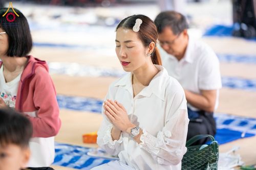 ภาพ No.191034:พิธีถวายภัตตาหารเป็นสังฆทาน แด่พระธรรมยาตรา ณ อนุสรณ์สถานคลองบางนางแท่น อ.สามพราน จ.นครปฐม ในโครงการธรรมยาตรา กตัญญูบูชา มหาปูชนียาจารย์ พระมงคลเทพมุนี(สด จนฺทสโร) พระผู้ปราบมาร อนุสรณ์สถาน 7 แห่ง ปีที่ 13 วันที่ 8 มกราคม พ.ศ. 2568