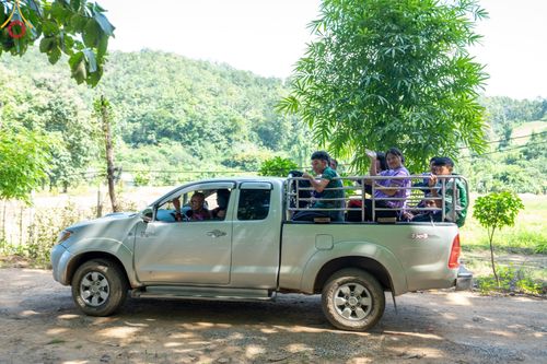 ภาพ No.93685:พิธีทอดกฐินสามัคคีทั่วไทย 5,000 วัด ณ ศูนย์อบรมเยาวชนสบเมย จ.แม่ฮ่องสอน วันที่ 10 พฤศจิกายน พ.ศ. 2566