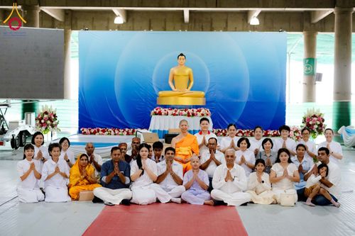 ภาพ No.143829:พิธีปลงผมยุวธรรมทายาท โครงการสามเณรโรงเรียนนานาชาติ รุ่นที่  13 ณ วิหารคด คอร์ 9 วัดพระธรรมกาย วันอาทิตย์ที่ 7 กรกฎาคม พ.ศ. 2567