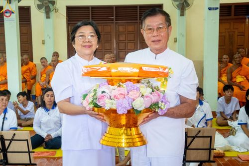 ภาพ No.196837:พิธีทอดผ้าป่าทำนุบำรุงศาสนสถาน ณ วัดโพธิ์เอน ต.บางขุนกอง อ.บางกรวย จ.นนทบุรี ในโครงการธรรมยาตรา กตัญญูบูชา มหาปูชนียาจารย์ พระมงคลเทพมุนี(สด จนฺทสโร) พระผู้ปราบมาร อนุสรณ์สถาน 7 แห่ง ปีที่ 13 วันที่ 17 มกราคม พ.ศ. 2568