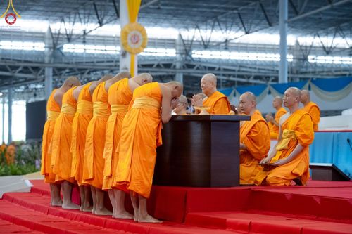 ภาพ No.182778:พิธีปฎิบัติธรรมและพิธีรับมอบต้นสมบัติจักรพรรดิ วันอาทิตย์ที่ 15 ธันวาคม พ.ศ. 2567 ณ สภาธรรมกายสากล วัดพระธรรมกาย