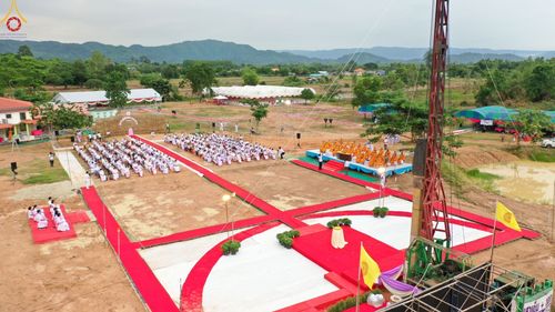 ภาพ No.84385:พิธีทอดผ้าป่า พิธีอัญเชิญปฐมรัตนปฐวี และพิธีตอกเสาเข็มต้นสุดท้าย เพื่อสถาปนาอาคาร 80 ปี หลวงพ่อธัมมชโย ณ ศูนย์ปฏิบัติธรรมวิหารแดง ตำบลเจริญธรรม อำเภอวิหารแดง จ.สระบุรี  วันที่ 23 กรกฎาคม พ.ศ. 2566