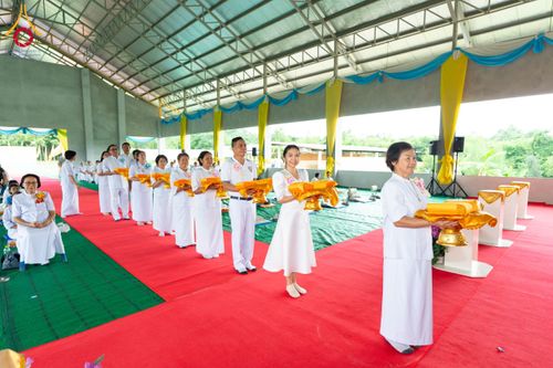 ภาพ No.164746:พิธีทอดกฐิน ณ ธุดงคสถานเขาย้อย เพชรบุรี สร้างอาคารปฏิบัติธรรม พระมงคลเทพมุนี(สด จนฺทสโร) ตำบลสระพัง อำเภอเขาย้อย จังหวัดเพชรบุรี วันอาทิตย์ ที่ 20 ตุลาคม พ.ศ. 2567