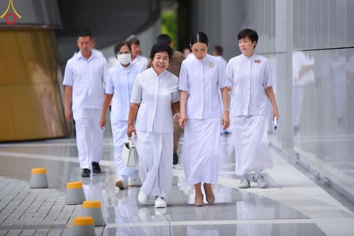 ภาพ No.144625:ชาวอำเภอคลองหลวง จังหวัดปทุมธานี ถวายเทียนพรรษามหามงคล เนื่องในเทศกาลเข้าพรรษา ประจำปี 2567 แด่คณะสงฆ์วัดพระธรรมกาย  วันพฤหัสบดีที่ 18 กรกฎาคม พ.ศ. 2567