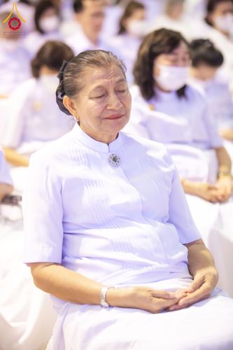 ภาพ No.209547:วันอาทิตย์ที่ 2 มีนาคม พ.ศ. 2568 พิธีบูชาข้าวพระ ณ สภาธรรมกายสากล วัดพระธรรมกาย