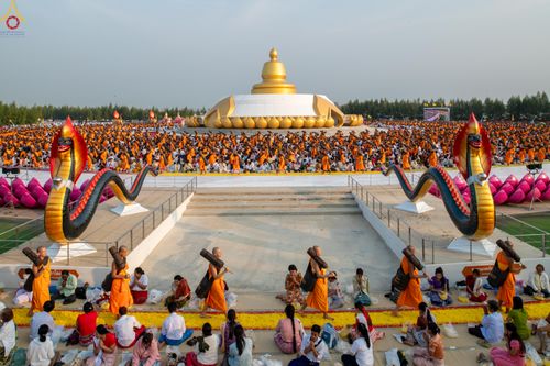 ภาพ No.299597:วันที่ 18 มกราคม พ.ศ. 2569 พิธีต้อนรับพระธรรมยาตรา (ภาพชุดที่ 2) ณ อนุสรณ์สถานลำดับที่ 5  สถานที่เผยแผ่วิชชาธรรมกายครั้งแรก อนุสรณ์สถานบางปลา วัดบางปลา อำเภอบางเลน จังหวัดนครปฐม ในโครงการธรรมยาตรา กตัญญูบูชา มหาปูชนียาจารย์ พระมงคลเทพมุนี(สด จนฺทสโร) พระ