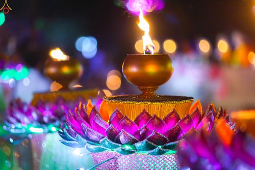 ภาพ No.294139:วันที่ 13 มกราคม พ.ศ. 2569 พิธีจุดประทีปถวายเป็นพุทธบูชา และบูชาธรรมมหาปูชนียาจารย์  (ภาพชุดที่ 2) ณ วัดสองพี่น้อง ต.ต้นตาล อ.สองพี่น้อง จ.สุพรรณบุรี ในโครงการธรรมยาตรา กตัญญูบูชา มหาปูชนียาจารย์ พระมงคลเทพมุนี(สด จนฺทสโร) พระผู้ปราบมาร อนุสรณ์สถาน 7 แห่