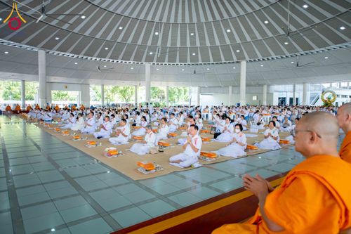 ภาพ No.307314:วันจันทร์ที่ 2  กุมภาพันธ์ พ.ศ. 2569 พิธีบุพเปตพลี ครั้งที 177 วันพระขึ้น 15 ค่ำ เดือน 3 ณ หอฉันคุณยายอาจารย์ วัดพระธรรมกาย จ.ปทุมธานี