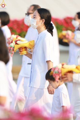 ภาพ No.79738:พิธีเวียนประทักษิณ ณ พระมหาธรรมกายเจดีย์ และพิธีวันทาเจดีย์ ในโครงการบรรพชาสามเณรฟื้นฟูพระพุทธศาสนาทั่วไทย วันเสาร์ที่ 8 เมษายน พ.ศ.2566