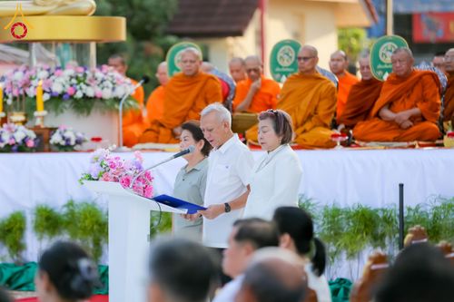 ภาพ No.313882:วันอาทิตย์ที่ 14 มีนาคม พ.ศ. 2569 ทำบุญเมืองหาดใหญ่ตักบาตรพระ 1,109 รูป เติมบุญใหญ่ หลังวิกฤตมหาอุทกภัย ณ ซุ้มประตูไชน่าทาวน์ ถนนศุภสารรังสรรค์ อ.หาดใหญ่ จ.สงขลา