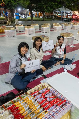 ภาพ No.282453:วันที่ 19 -20 ธันวาคม พ.ศ.2568 เบื้องหลังความสำเร็จ ของการจัดงานตักบาตร พระ 10,000 รูป Skywalk กาญจนบุรี