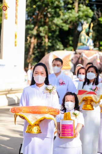 ภาพ No.71644:พระธรรมยาตรา ปฏิบัติศาสนกิจ ทำนุบำรุงศาสนสถาน, สวดธรรมจักร ,ปฏิบัติธรรม ร่วมกับชุมชน,นักเรียนเด็กดีวีสตาร์ และร่วมพิธีทอดผ้าป่าบำรุงศาสนสถาน ในโครงการธรรมยาตรากตัญญูบูชา มหาปูชนียาจารย์ พระมงคลเทพมุนี(สด จนฺทสโร) พระผู้ปราบมาร อนุสรณ์สถาน 7 แห่ง ปีที่ 11