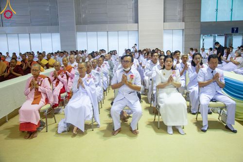 ภาพ No.92165:พิธีบูชาข้าวพระ ในวันทอดกฐินสามัคคี อาทิตย์ต้นเดือนที่ 5 พฤศจิกายน พ.ศ. 2566 ณ วัดพระธรรมกาย จ.ปทุมธานี