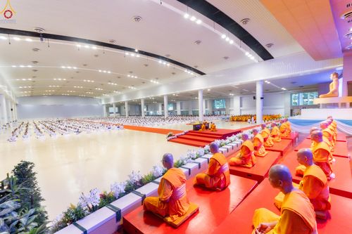 ภาพ No.331187:วันวิสาขบูชา อาทิตย์ที่ 31 พฤษภาคม พ.ศ.2569 พิธีปฏิบัติธรรม ณ ห้องแก้วสารพัดนึก 1  วัดพระธรรมกาย จังหวัดปทุมธานี