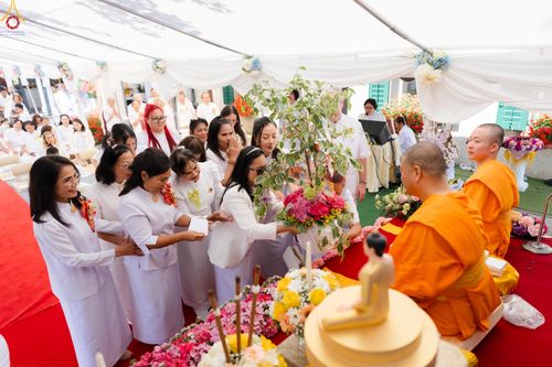 ภาพ No.286115:วันที่ 13 กรกฎาคม พ.ศ. 2568  พิธีทอดผ้าป่าฉลอง 13 ปี  วัดพระธรรมกายสวิตเซอร์แลนด์