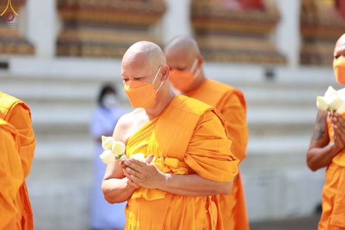 ภาพ No.67049:พิธีอุปสมบทวัดหนองกระดี่ อ.สองพี่น้อง จ.สุพรรณบุรี รับบุญจัดงานโดย สำนักพัฒนาเยาวชนโลก เมื่อวันที่ 7 ธันวาคม พ.ศ. 2565