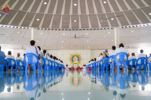 ภาพ No.342413:วันที่ 31 กรกฎาคม พ.ศ. 2569  ต้อนรับคณะแสวงบุญชาวศรีลังกา 31 ท่าน เยี่ยมชมวัดพระธรรมกาย