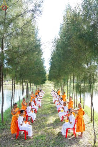 ภาพ No.65121:พิธีปลงผมนาคธรรมทายาท โครงการอุปสมบทบูชาธรรม มหาปูชนียาจารย์ประจำปี 2565 วันที่ 17 พฤศจิกายน พ.ศ. 2565 ณ ศูนย์ปฏิบัติธรรมลำปาง