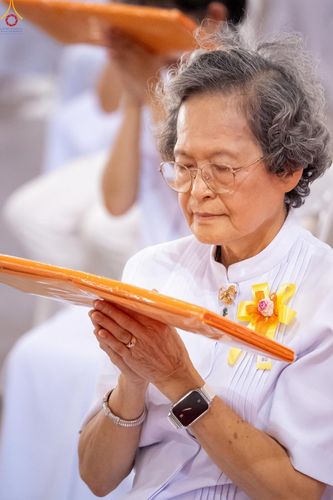ภาพ No.345588:วันพฤหัสบดีที่ 27 สิงหาคม พ.ศ.2569 พิธีทอดผ้าป่าเพื่อถวายอุปกรณ์สื่อโสตทัศน์ อาคาร 82 ปี หลวงพ่อธัมมชโย พิธีทอดผ้าป่าสมทบกฐินวัดพระธรรมกาย และสมทบกฐิน 30,000 กว่าวัดทั่วไทย ครั้งที่ 1 ประจำปี พุทธศักราช 2569 ณ วัดพระธรรมกาย ปทุมธานี