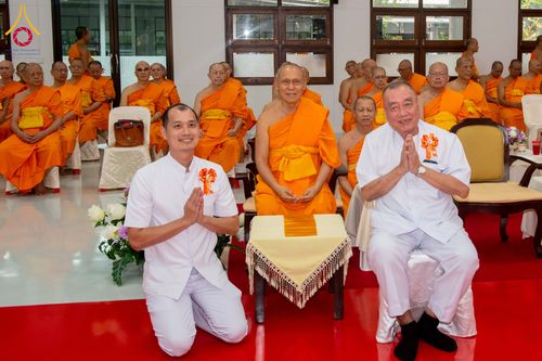 ภาพ No.316183:วันเสาร์ที่ 28 มีนาคม พ.ศ. 2569 พิธีบำเพ็ญกุศล คุณพ่อณรงค์ จินตมากุล  สิริอายุ 99 ปี 11 เดือน โยมบิดา พระครูปลัดรัตนวีรวัฒน์ (รังสฤษดิ์ อิทฺธิจินตโก) ที่ปรึกษาเจ้าคณะจังหวัดปทุมธานี เจ้าอาวาสวัดพระธรรมกาย  ณ ห้องปลูกศรัทธา 2 วัดพระธรรมกาย ปทุมธานี