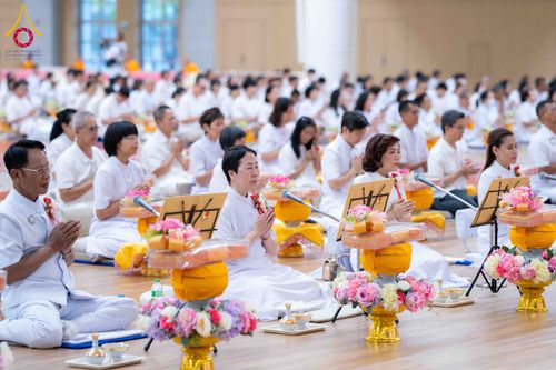 ภาพ No.313589:วันอาทิตย์ที่ 15 มีนาคม พ.ศ. 2569 พิธีร่วมบุญบรรพชาสามเณร 5000 รูป ณ ห้องแก้วสารพัดนึก 2 สภาธรรมกายสากล วัดพระธรรมกาย