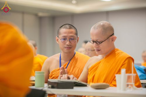 ภาพ No.285102:วันศุกร์ที่12 ธันวาคม พ.ศ.2568  อบรม AI ให้พระเจ้าอาวาสต่างประเทศ โดย แผนกบัณฑิตศึกษา กองวิชาการ ศูนย์พุทธศาสตร์ศึกษา DCI สำนักการศึกษา วัดพระธรรมกาย