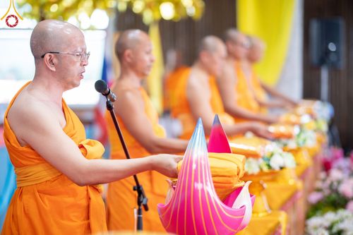 ภาพ No.64948:พิธีถวายมหาสังฆทาน 127 วัด วันอาทิตย์ที่ 27 เดือนพฤศจิกายน พ.ศ. 2565  ณ ศูนย์ปฏิบัติธรรมสมุทรปราการ ต.คลองด่าน อ.บางบ่อ