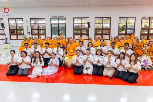 ภาพ No.316083:วันศุกร์ที่ 27 มีนาคม พ.ศ. 2569 พิธีบำเพ็ญกุศล คุณพ่อณรงค์ จินตมากุล  สิริอายุ 99 ปี 11 เดือน โยมบิดา พระครูปลัดรัตนวีรวัฒน์ (รังสฤษดิ์ อิทฺธิจินตโก) ที่ปรึกษาเจ้าคณะจังหวัดปทุมธานี เจ้าอาวาสวัดพระธรรมกาย  ณ ห้องปลูกศรัทธา 2 วัดพระธรรมกาย ปทุมธานี