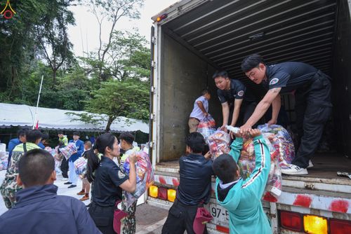 ภาพ No.283431:วันที่ 12 -13 ธันวาคม พ.ศ.2568 เบื้องหลังความสำเร็จ ของการจัดงานตักบาตร พระ 1,000 รูป เขาใหญ่