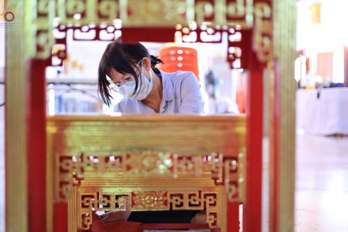 ภาพ No.65935:เจ้าหน้าที่สำนักศรัทธาภิบาล เตรียมงานอุปสมบท ที่วัดป่าโมกวรวิหาร จ.อ่างทอง วันที่ 6 ธันวาคม พ.ศ.2565