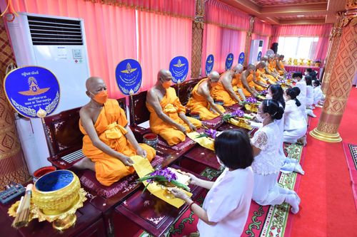 พิธีอุปสมบทวัดลาดสนุ่น อ.ลำลูกกา จ.ปทุมธานี รับบุญจัดงานโดยสำนักกัลยาณมิตรสากล เมื่อวันที่ 7 ธันวาคม พ.ศ. 2565