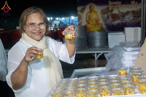 ภาพ No.298445:วันที่ 20 มกราคม พ.ศ. 2569 พิธีถวายภัตตาหารเป็นสังฆทาน แด่พระธรรมยาตรา ณ อนุสรณ์สถานบางปลา วัดบางปลา อำเภอบางเลน จังหวัดนครปฐม ในโครงการธรรมยาตรา กตัญญูบูชา มหาปูชนียาจารย์ พระมงคลเทพมุนี(สด จนฺทสโร) พระผู้ปราบมาร อนุสรณ์สถาน 7 แห่ง ปีที่ 14