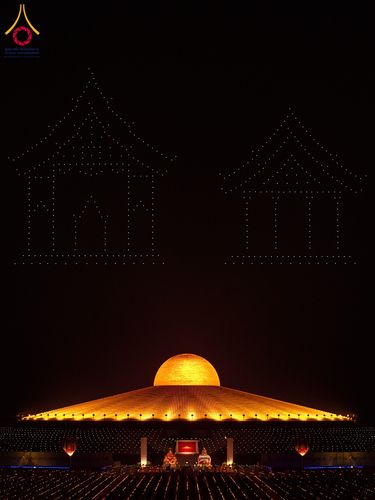 ภาพ No.307252:วันที่ 31 มกราคม พ.ศ. 2569  พิธีจุดประทีปธรรมถวายเป็นพุทธบูชา  และบูชาธรรมมหาปูชนียาจารย์ (ภาพชุดที่ 1) ณ วัดพระธรรมกาย ปทุมธานี ในโครงการธรรมยาตรา กตัญญูบูชา มหาปูชนียาจารย์ พระมงคลเทพมุนี(สด จนฺทสโร) พระผู้ปราบมาร อนุสรณ์สถาน 7 แห่ง ปีที่ 14