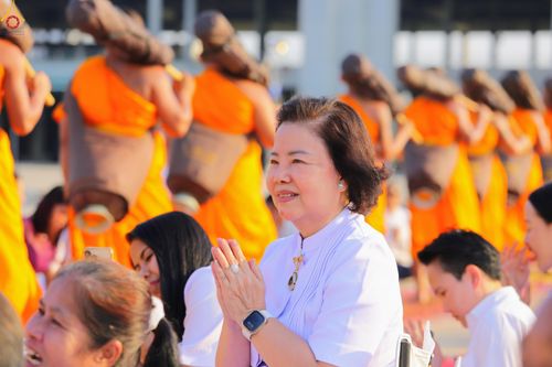ภาพ No.305996:วันที่ 25 มกราคม พ.ศ. 2569 พิธีต้อนรับพระธรรมยาตรา วัดพระธรรมกาย(ภาพชุดที่ 4) ในโครงการธรรมยาตรา กตัญญูบูชา มหาปูชนียาจารย์ พระมงคลเทพมุนี(สด จนฺทสโร) พระผู้ปราบมาร อนุสรณ์สถาน 7 แห่ง ปีที่ 14