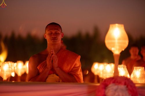 ภาพ No.302307:วันที่ 23 มกราคม พ.ศ. 2569 พิธีจุดประทีปธรรมถวายเป็นพุทธบูชา (ภาพชุดที่ 2) และบูชาธรรมมหาปูชนียาจารย์  ณ อนุสรณ์สถานลำดับที่ 5 สถานที่เผยแผ่วิชชาธรรมกายครั้งแรก อนุสรณ์สถานบางปลา วัดบางปลา อำเภอบางเลน จังหวัดนครปฐม ในโครงการธรรมยาตรา กตัญญูบูชา มหาปูชนีย