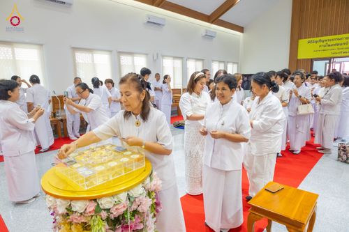ภาพ No.336317:วันจันทร์ที่ 22 มิถุนายน พ.ศ.2569 พิธีอัญเชิญพระธรรมกาย และบรรจุพระบรมสารีริกธาตุ  ภายในเกศดอกบัวตูม องค์พระประธาน ณ อาคารสมปรารถนา วัดกลางธนรินทร์ ต.บ้านแป้ง อ.พรหมบุรี จ.สิงห์บุรี