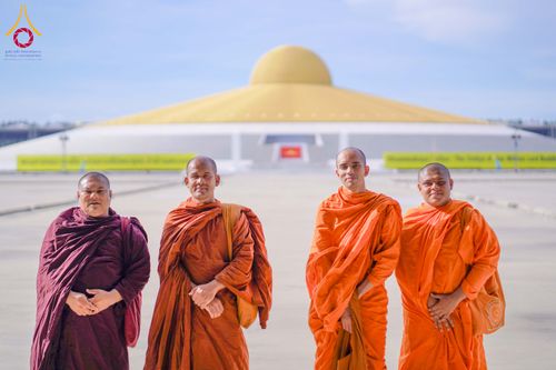 ภาพ No.328900:วันที่ 7-15 พฤษภาคม พ.ศ.2569 ต้อนรับชาวต่างชาติจากประเทศรัสเซีย เมียนมาร์ บังคลาเทศ และศรีลังกาเยี่ยมชมและสักการะพระมหาธรรมกายเจดีย์ ณ วัดพระธรรมกาย