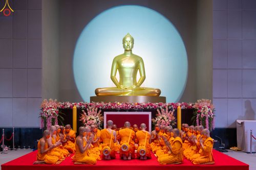 ภาพ No.83516:พิธีบรรพชาอุปสมบทหมู่ธรรมทายาทนานาชาติ (ภาคภาษาจีน) รุ่นที่ 18 ณ โบสถ์พระไตรปิฎก วัดพระธรรมกาย จ.ปทุมธานี วันเสาร์ที่ 15 กรกฎาคม 2566