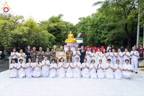 ภาพ No.351532:วันที่ 22 กันยายน พ.ศ. 2569  พิธีตักบาตรสามเณรธรรมทายาท โครงการบรรพชาพัฒนาคุณธรรม จริยธรรม  สำหรับนักเรียนนายสิบตำรวจ (นสต.) รุ่นที่ 16 ศูนย์ฝึกอบรมตำรวจภูธรภาค 1  ณ วัดพระพุทธบาทราชวรมหาวิหาร