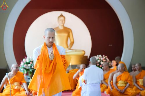 ภาพ No.83873:พิธีเวียนประทักษิณ,พิธีบรรพชาและพิธีอุปสมบทหมู่ ในโครงการอบรมพระธรรมทายาทในทวีปยุโรป  รุ่นที่ 9 วันอาทิตย์ที่ 16 กรกฎาคม พ.ศ. 2566 ณ วัดพระธรรมกายเบเนลักซ์  ประเทศเบลเยียม