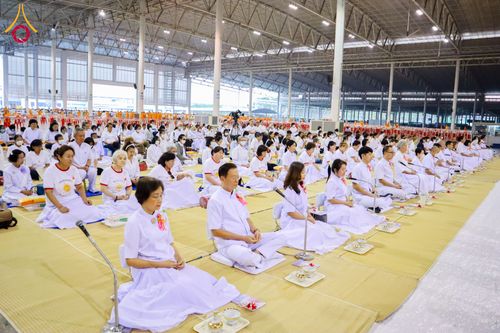 ภาพ No.121221:พิธีถวายภัตตาหารเป็นสังฆทาน แด่คณะพระธรรมยาตราฯ ในโครงการธรรมยาตรากตัญญูบูชา มหาปูชนียาจารย์ พระมงคลเทพมุนี(สด จนฺทสโร) พระผู้ปราบมาร อนุสรณ์สถาน 7 แห่ง ปีที่ 12 วันที่ 30 มกราคม พ.ศ. 2567 ณ สภาธรรมกายสากล วัดพระธรรมกาย