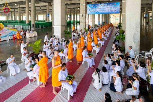 ภาพ No.339797:วันที่ 19 กรกฎาคม พ.ศ.2569 พิธีตัดปอยผม โครงการบวชพระนานาชาติ AEC และ WAB รุ่นที่ 10 THE AEC & INTERNATIONAL ORDINATION PROGRAM ณ มหารัตนวิหารคด 30 วัดพระธรรมกาย ปทุมธานี