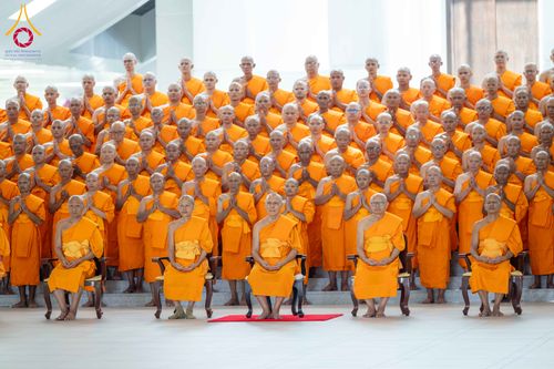 ภาพ No.321410:วันเสาร์ที่ 11 เมษายน พ.ศ.2569 พิธีขอบรรพชา พิธีขอสรณคมณ์และศีล, พิธีถวายบาตร พิธีอุปสมบท โครงการอุปสมบทหมู่ บูชาธรรมหลวงพ่อธัมมชโย พ.ศ.2569 โครงการอุปสมบทหมู่ธรรมทายาท ระดับอุดมศึกษา รุ่น 53 (ภาคฤดูร้อน) ณ วัดพระธรรมกาย ปทุมธานี