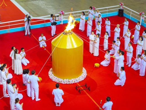 ภาพ No.346442:วันอาทิตย์ที่ 30 สิงหาคม พ.ศ.2569 พิธีจุดเทียนใจ ไฟนิรันดร์ อนันตชัย ณ รัตนบัลลังก์ วัดพระธรรมกาย