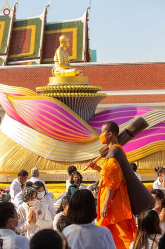 ภาพ No.72476:พิธีต้อนรับพระธรรมยาตรา ในโครงการธรรมยาตรากตัญญูบูชา มหาปูชนียาจารย์ พระมงคลเทพมุนี(สด จนฺทสโร) พระผู้ปราบมาร อนุสรณ์สถาน 7 แห่ง ปีที่ 11 วันที่ 18 มกราคม พ.ศ. 2566 ณ อนุสรณ์สถานลำดับที่ 4 สถานที่เกิดด้วยกายธรรม วัดโบสถ์ (บน) บางคูเวียง อ.บางกรวย จ.นนทบุ